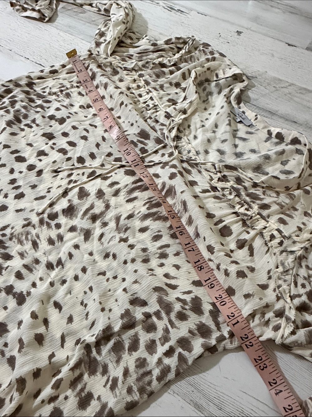 Rails Lydia Puma Animal Print Blouse Size XL - Picture 10 of 11